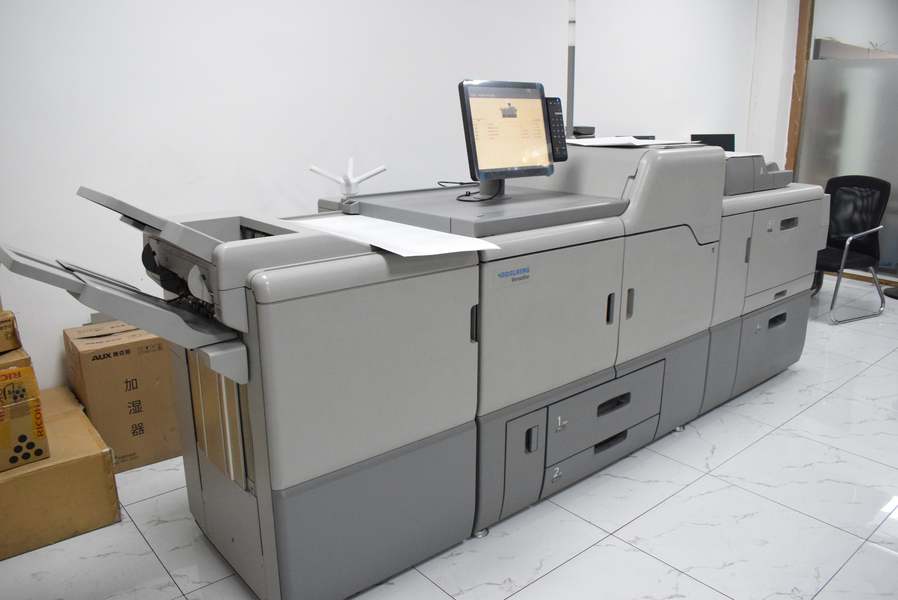 GUANGZHOU YM PACKAGE PRODUCTS CO.,LTD. linea di produzione del fabbricante