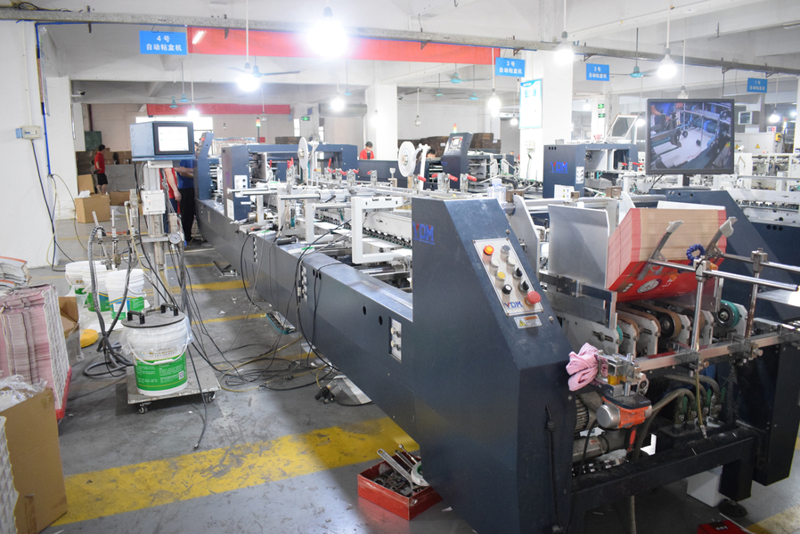 GUANGZHOU YM PACKAGE PRODUCTS CO.,LTD. linea di produzione del fabbricante