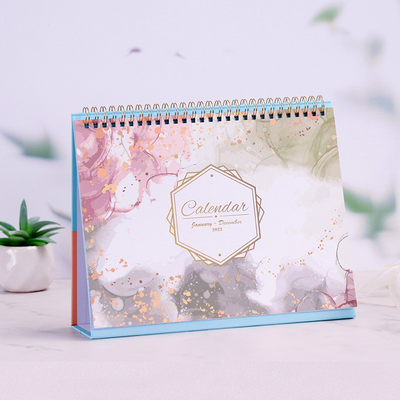 Aggiornate il vostro ufficio con i calendari personalizzati da scrivania di marca aziendale da 12 x 12 pollici Il regalo perfetto per l'azienda