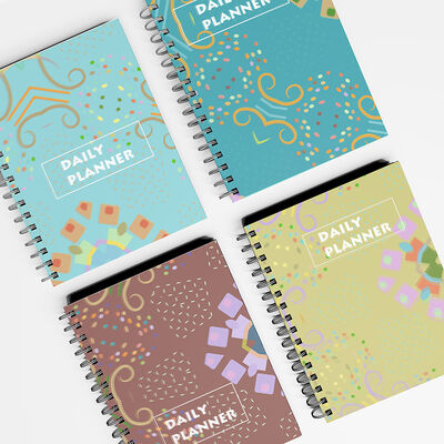 Quaderno a spirale con copertina rigida, caratterizzato da uno stile elegante, adatto per appunti di riunioni e diario personale